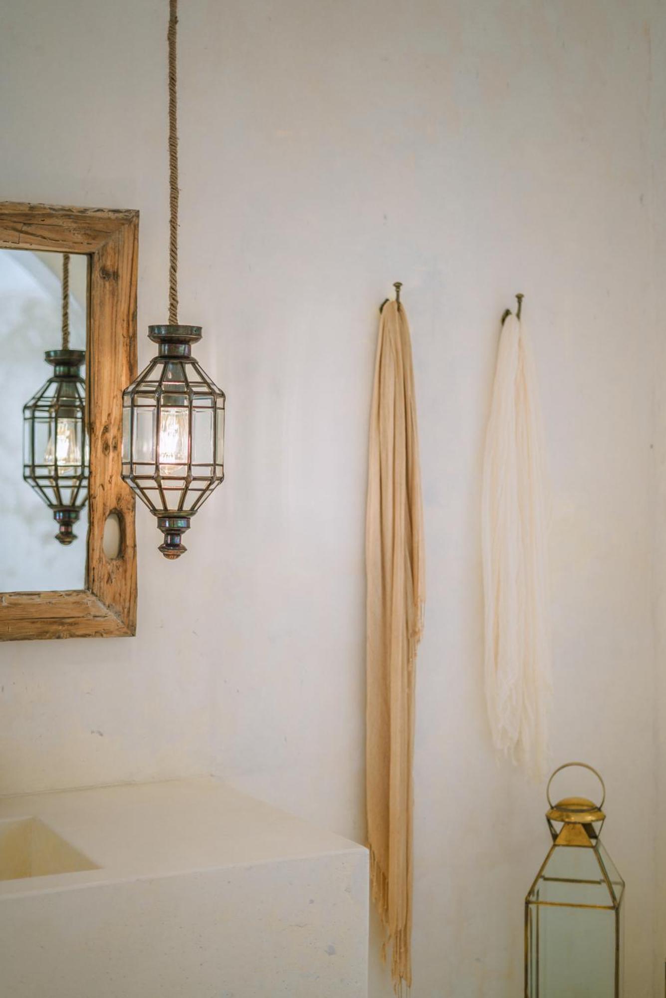 קנגו Villa Stella: 2Br Vibrant Mediterranean Oasis מראה חיצוני תמונה