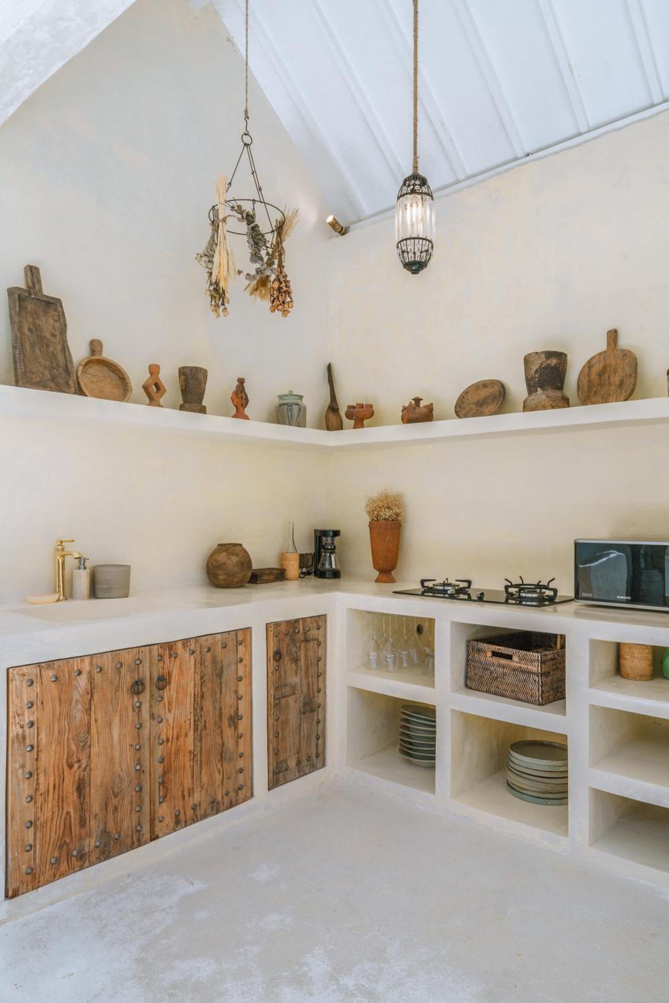 קנגו Villa Stella: 2Br Vibrant Mediterranean Oasis מראה חיצוני תמונה