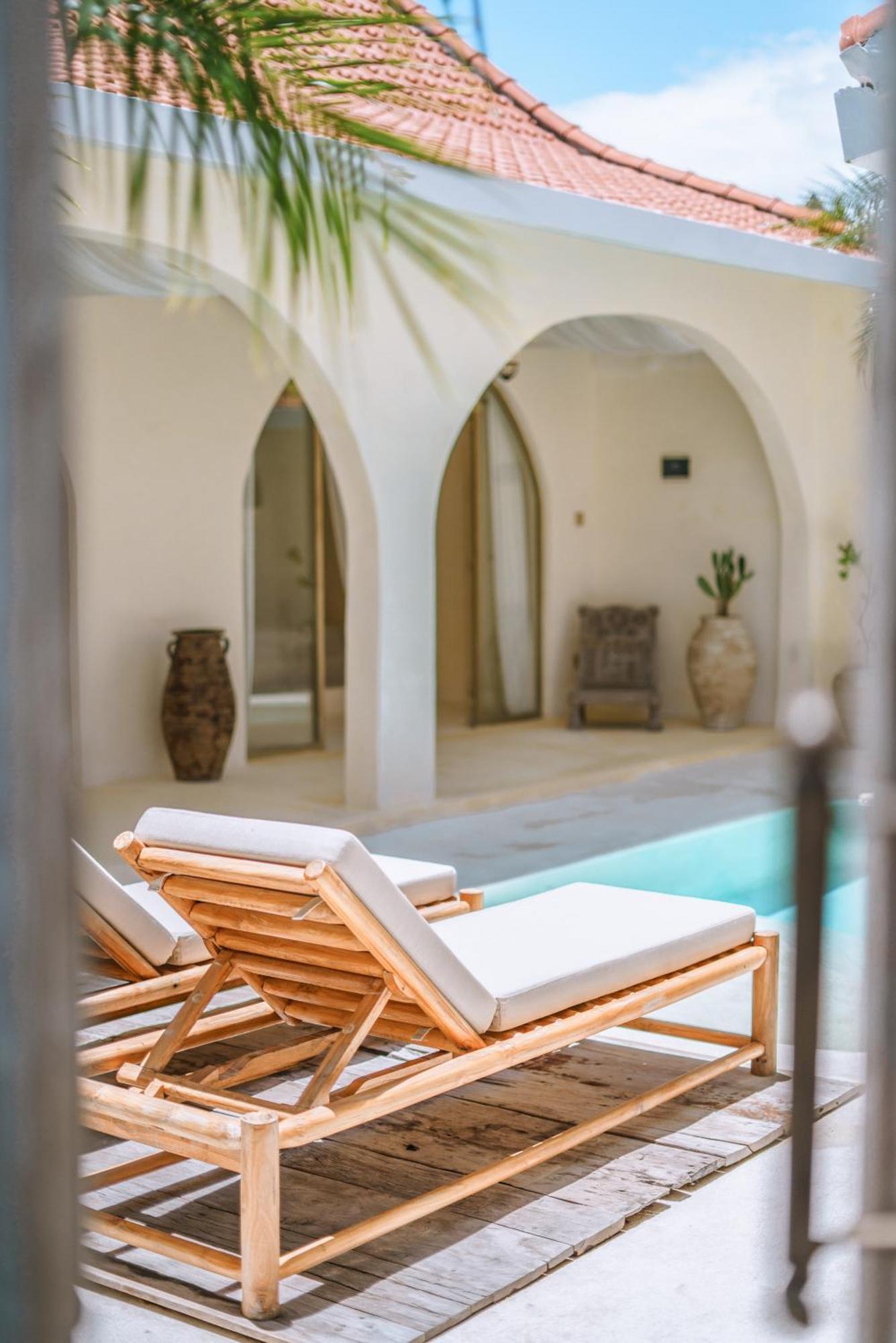 קנגו Villa Stella: 2Br Vibrant Mediterranean Oasis מראה חיצוני תמונה