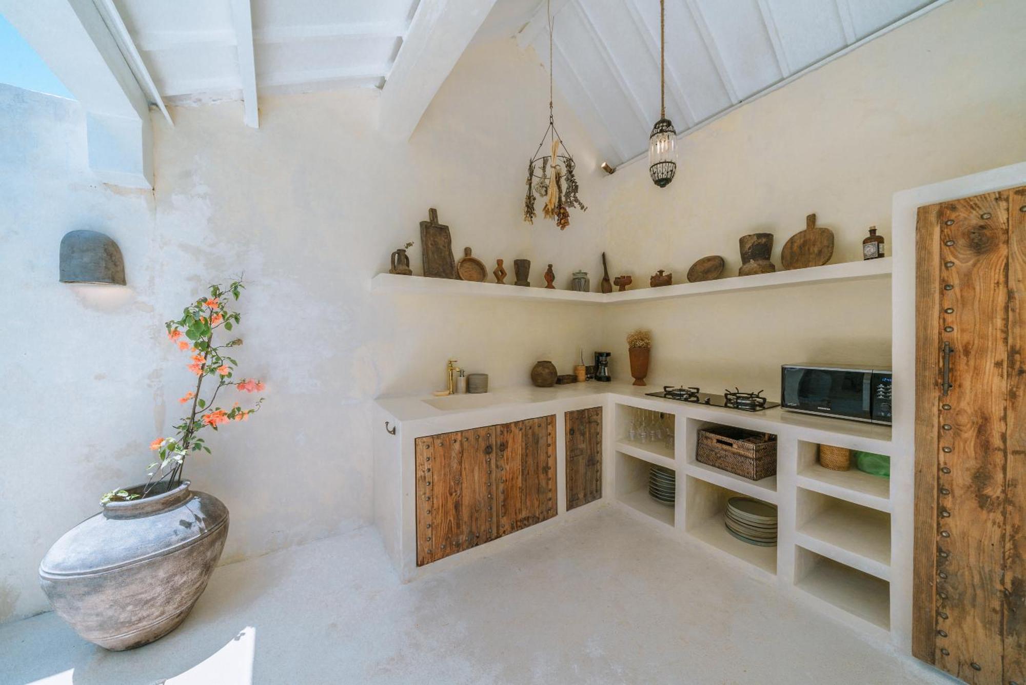 קנגו Villa Stella: 2Br Vibrant Mediterranean Oasis מראה חיצוני תמונה