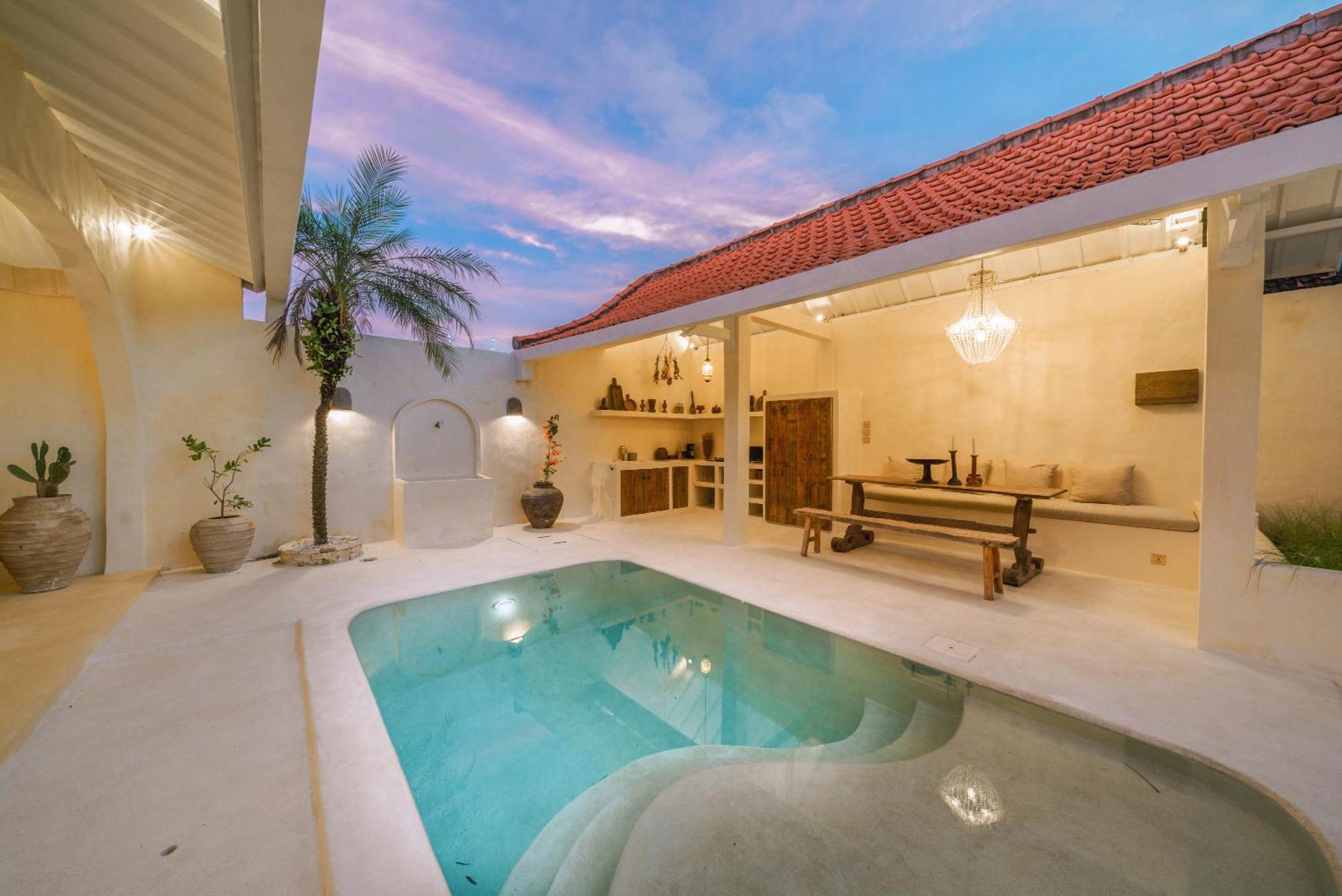 קנגו Villa Stella: 2Br Vibrant Mediterranean Oasis מראה חיצוני תמונה