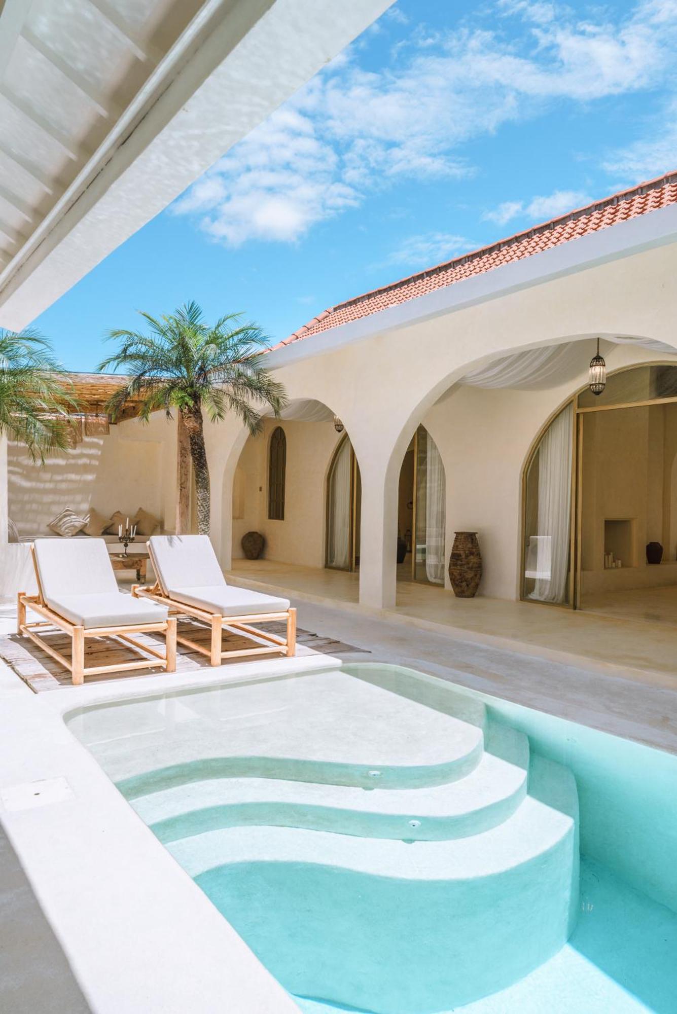 קנגו Villa Stella: 2Br Vibrant Mediterranean Oasis מראה חיצוני תמונה