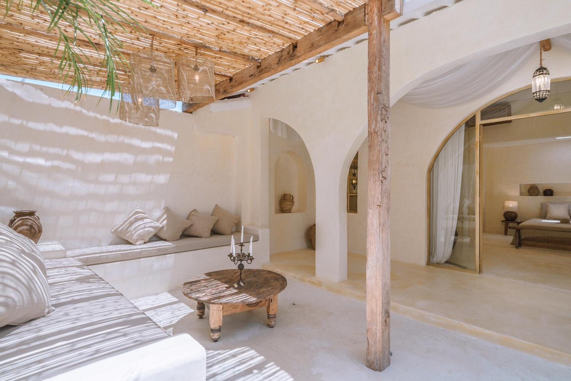 קנגו Villa Stella: 2Br Vibrant Mediterranean Oasis מראה חיצוני תמונה