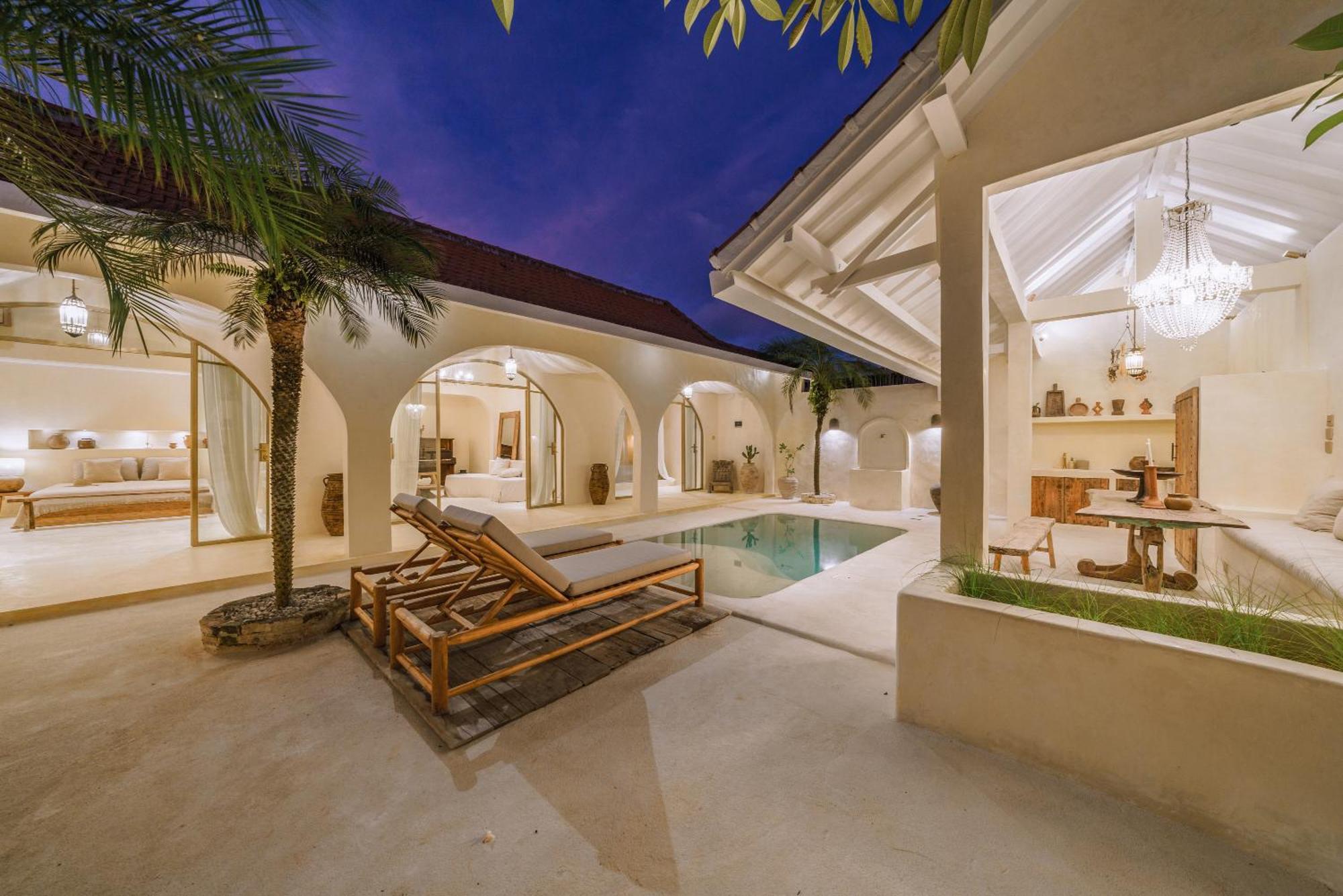 קנגו Villa Stella: 2Br Vibrant Mediterranean Oasis מראה חיצוני תמונה